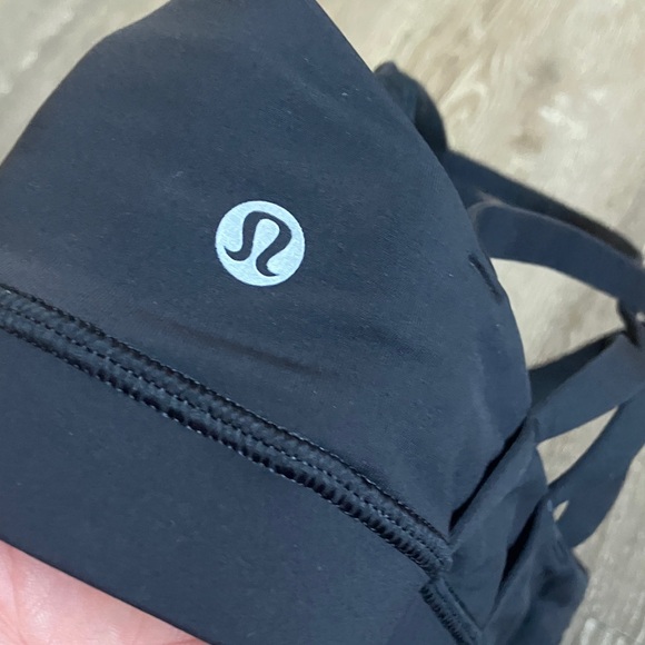 Lululemon Athletica - Picture 7 of 11